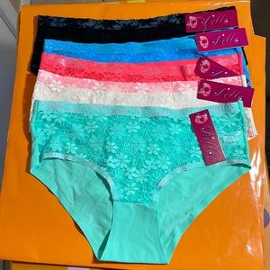 Set of five panties